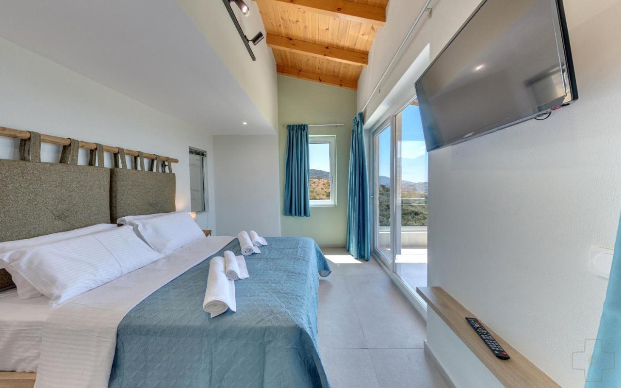 Spiros-Soula Thematic Suites Agia Pelagia Exterior foto